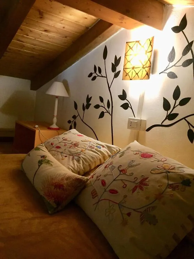 Tiny House- Lake Maggiore -Malpensa Airport - Varallo Pombia Landhaus